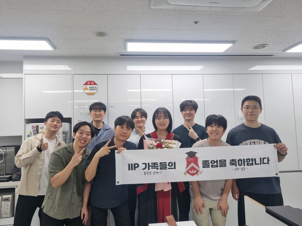 졸업사진.jpg